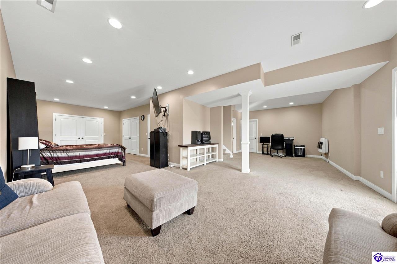 116 Affirmed Court Property Photo 40