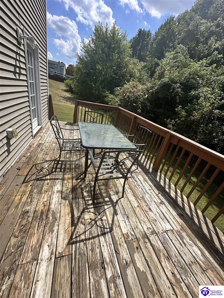 708 Clear Spring Court Property Photo 7