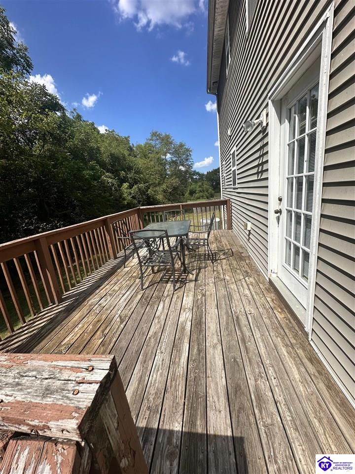 708 Clear Spring Court Property Photo 8