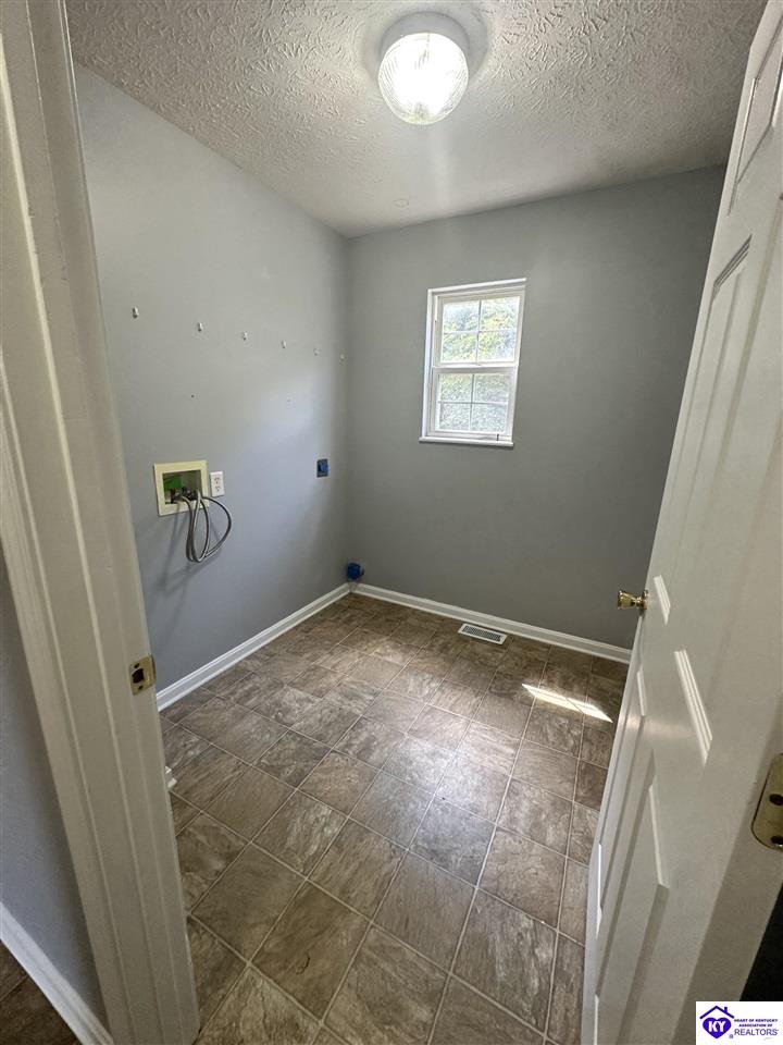 708 Clear Spring Court Property Photo 17