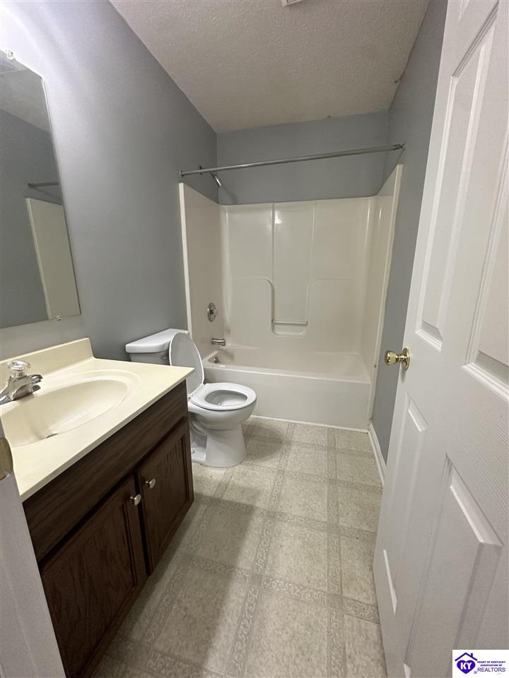 708 Clear Spring Court Property Photo 34
