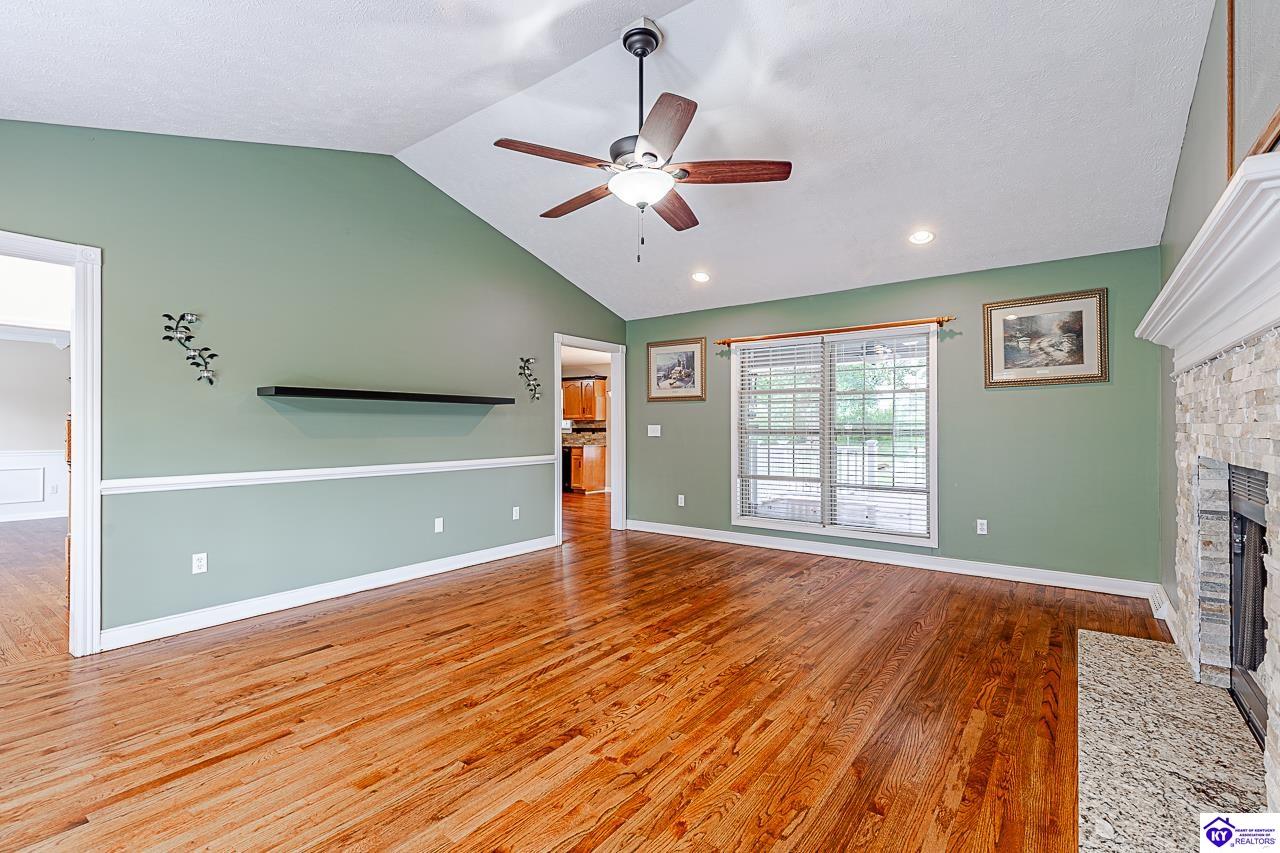 805 Greenview Circle Property Photo 7
