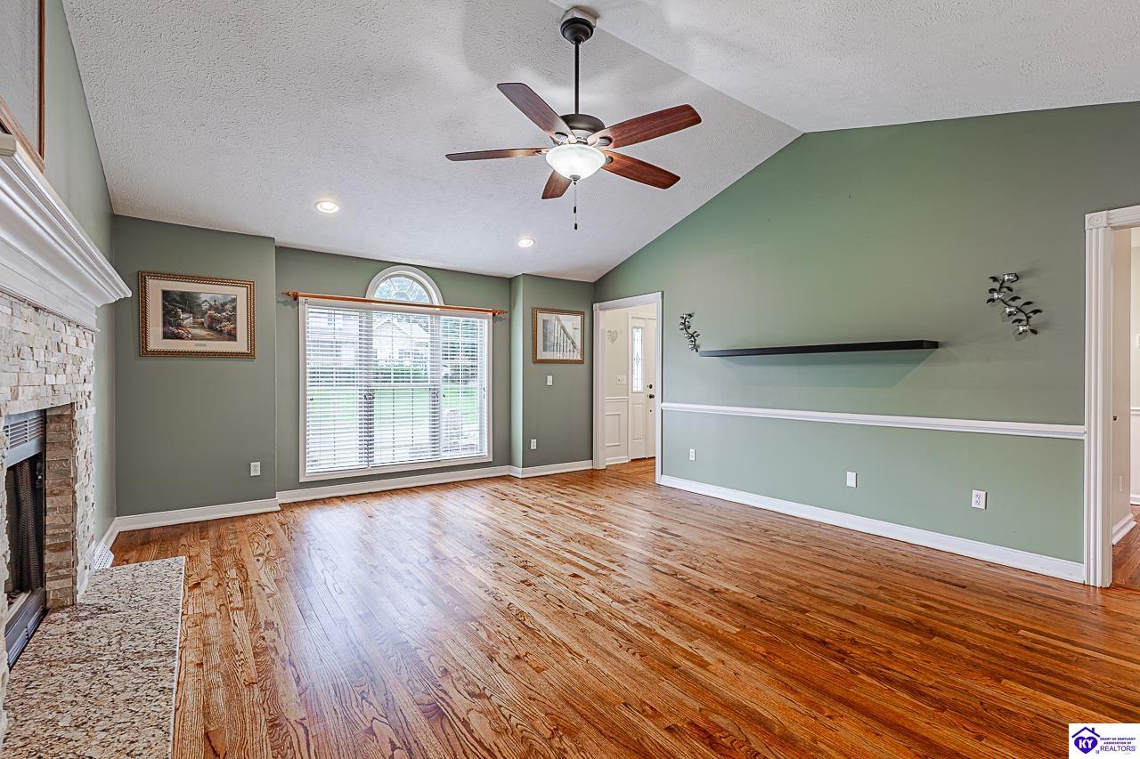 805 Greenview Circle Property Photo 8