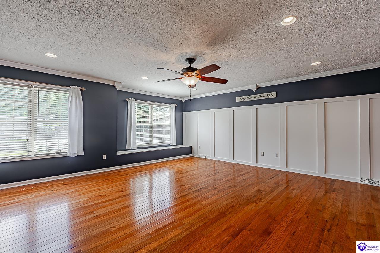 805 Greenview Circle Property Photo 23