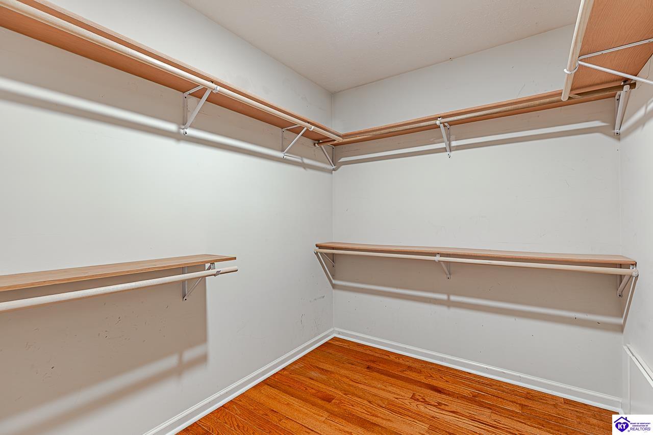 805 Greenview Circle Property Photo 29