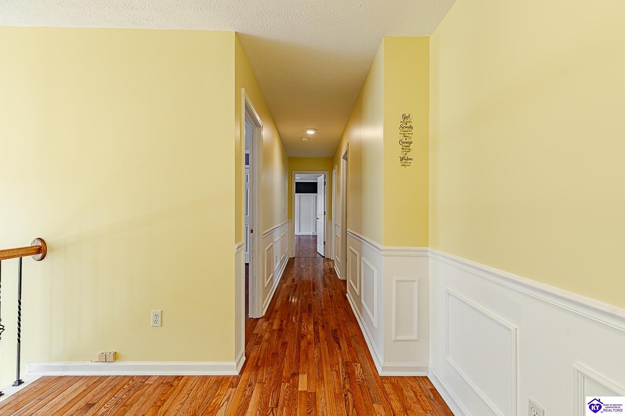 805 Greenview Circle Property Photo 30