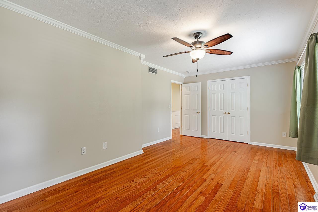 805 Greenview Circle Property Photo 32