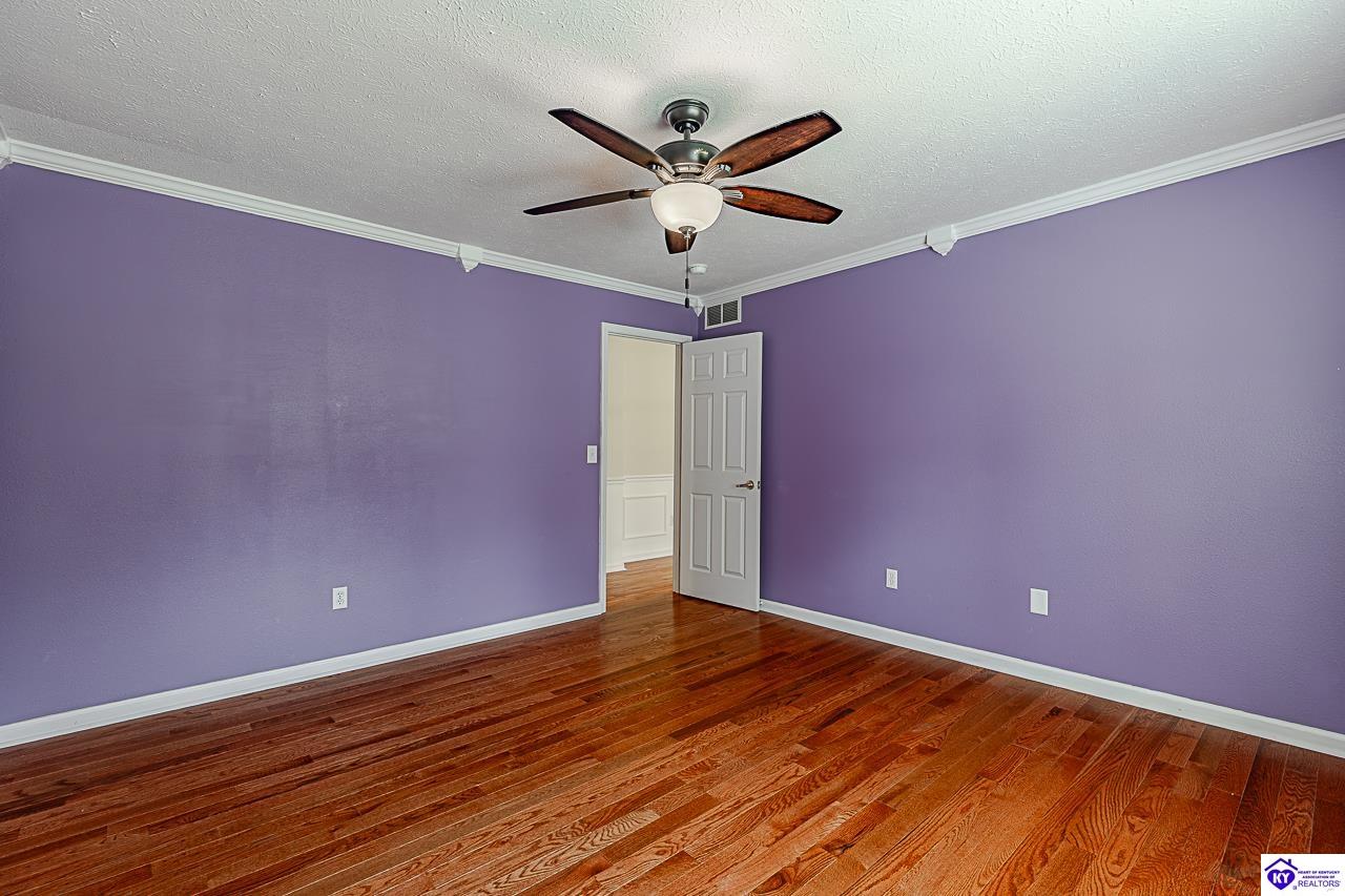 805 Greenview Circle Property Photo 34