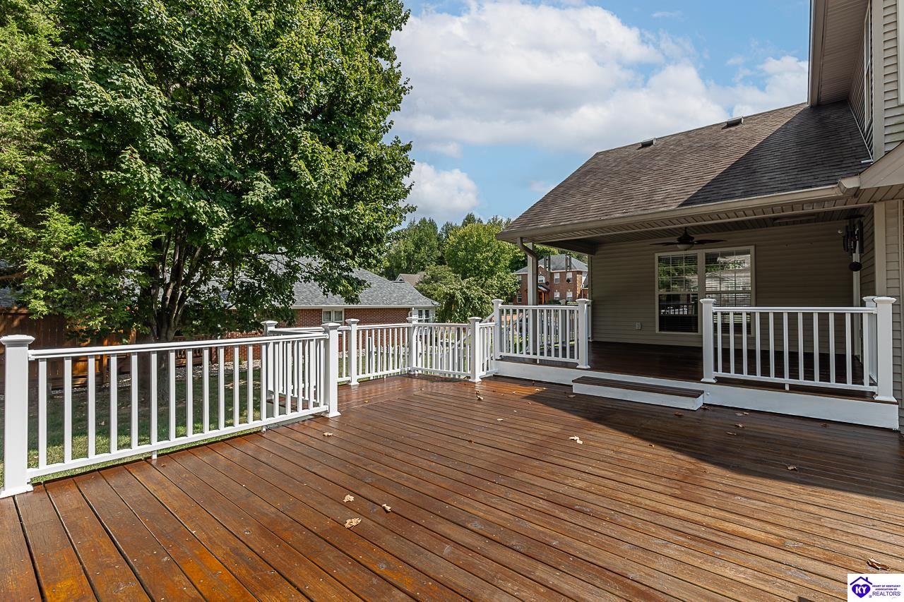 805 Greenview Circle Property Photo 46