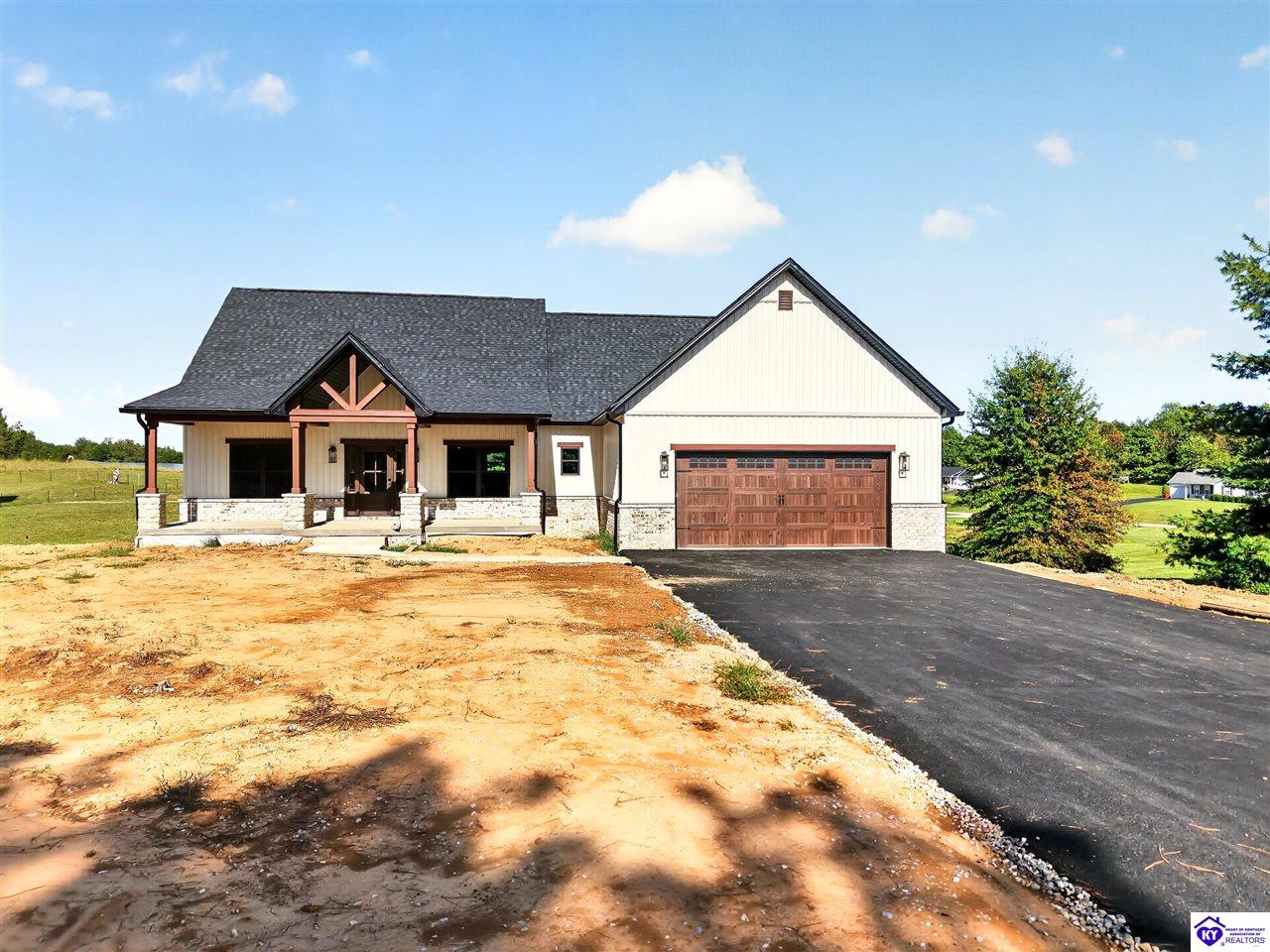 2492 Roundtop Road Property Photo 1