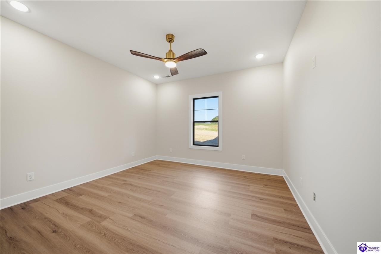 2492 Roundtop Road Property Photo 38