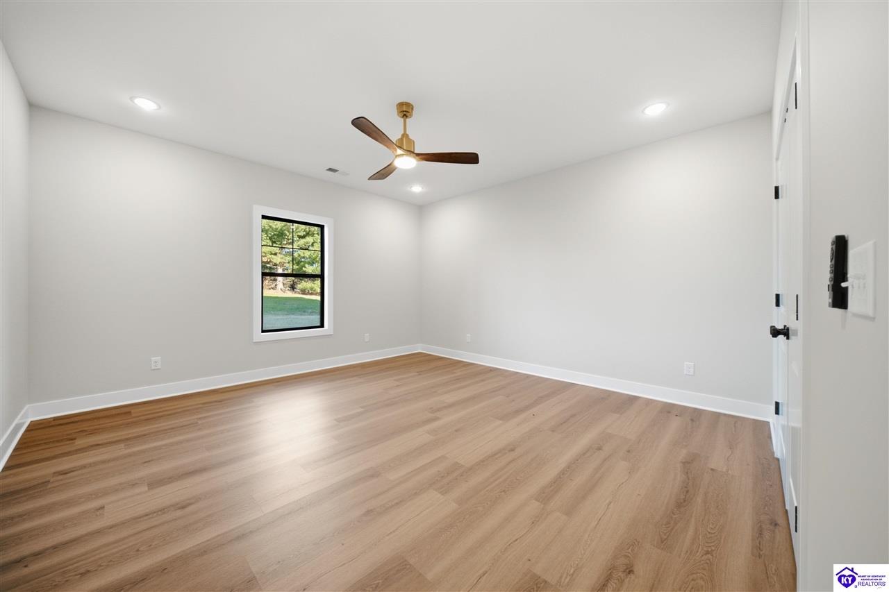 2492 Roundtop Road Property Photo 40