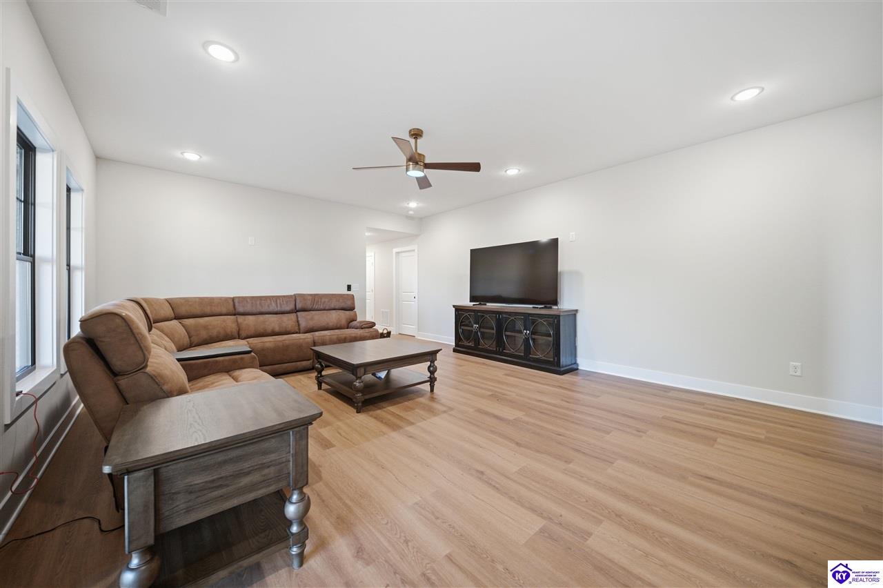 2492 Roundtop Road Property Photo 41