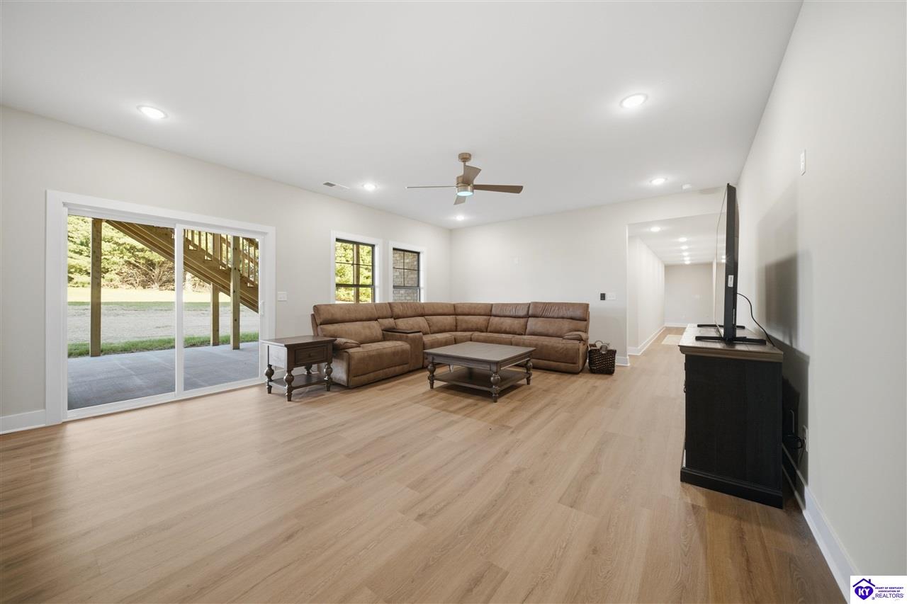 2492 Roundtop Road Property Photo 42