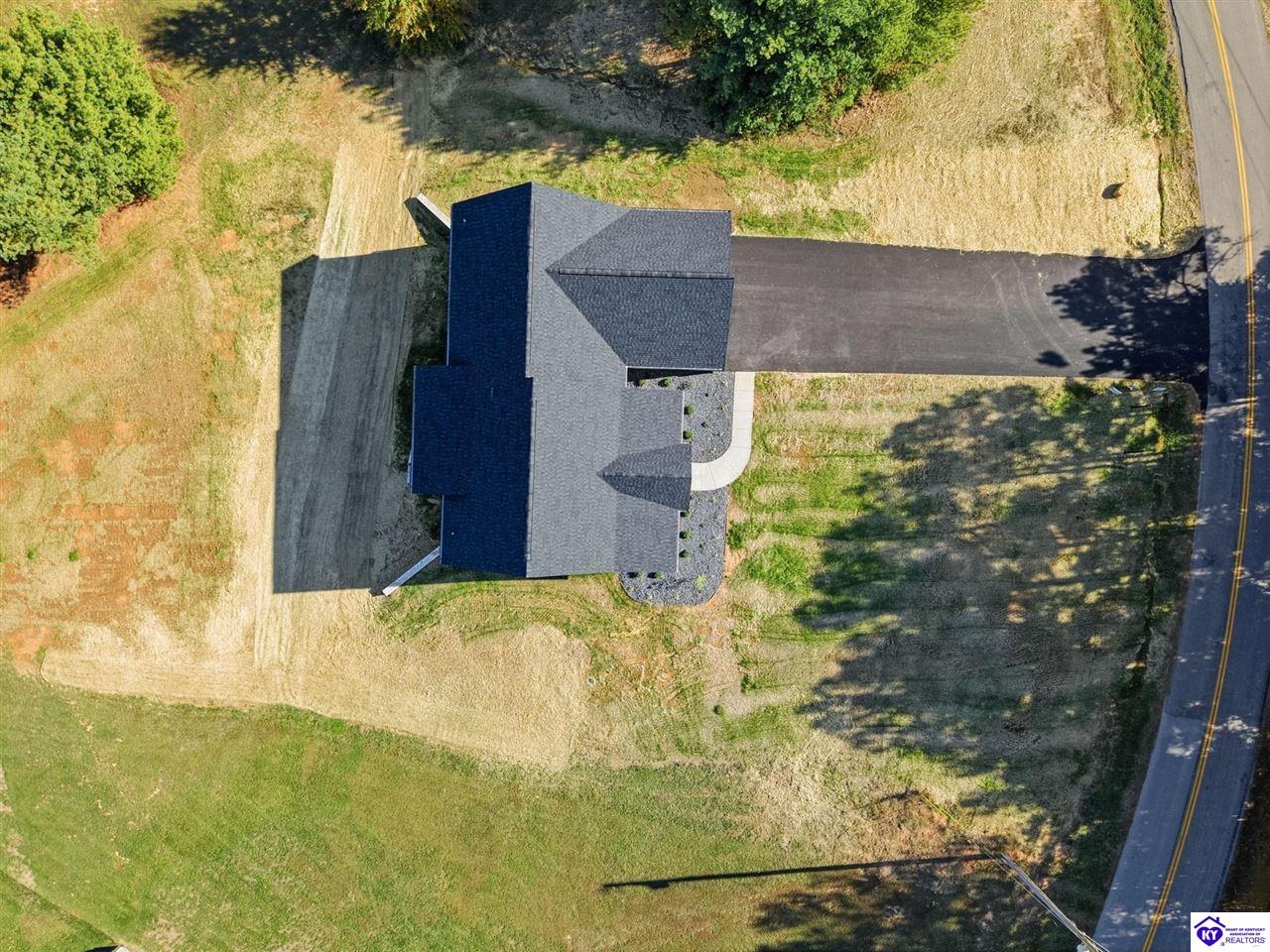 2492 Roundtop Road Property Photo 49