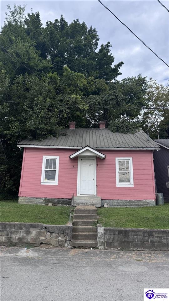 115 S First Street Property Photo 1