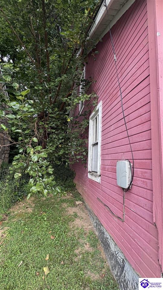 115 S First Street Property Photo 4