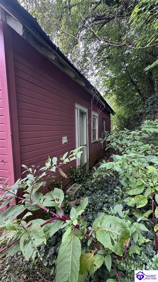 115 S First Street Property Photo 5