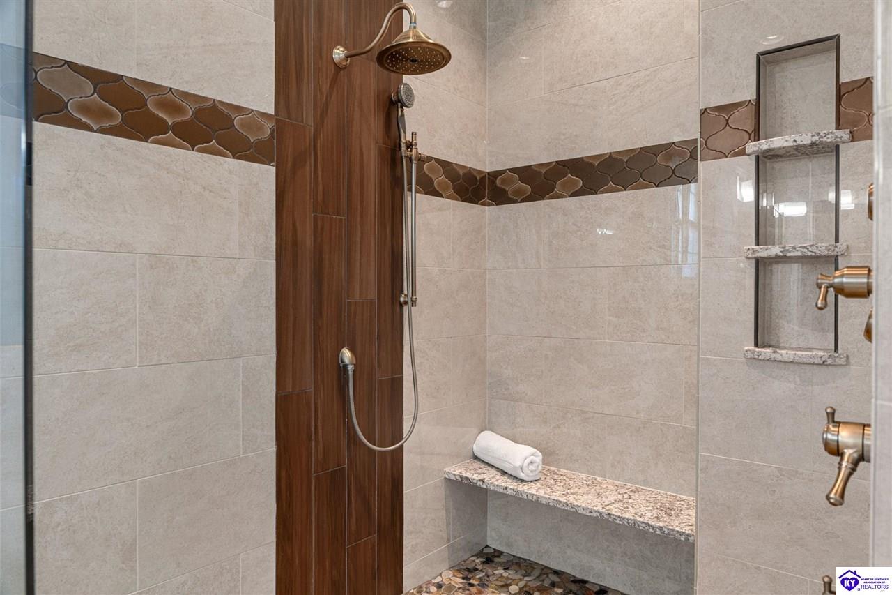 142 Waterside Drive Property Photo 37