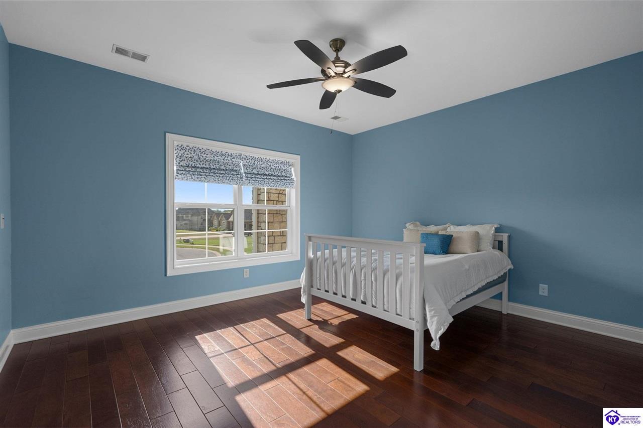 142 Waterside Drive Property Photo 42