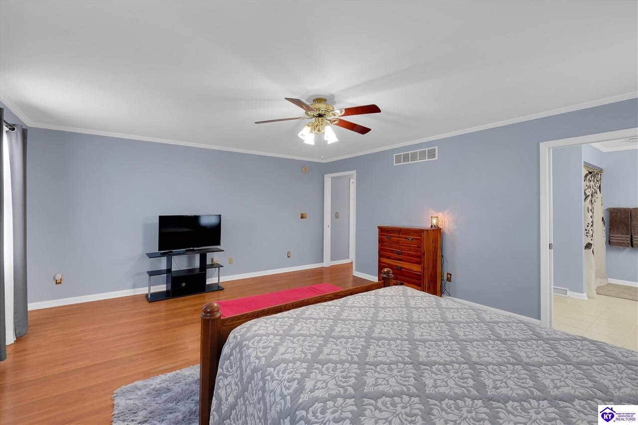 10382 Main Street Property Photo 27