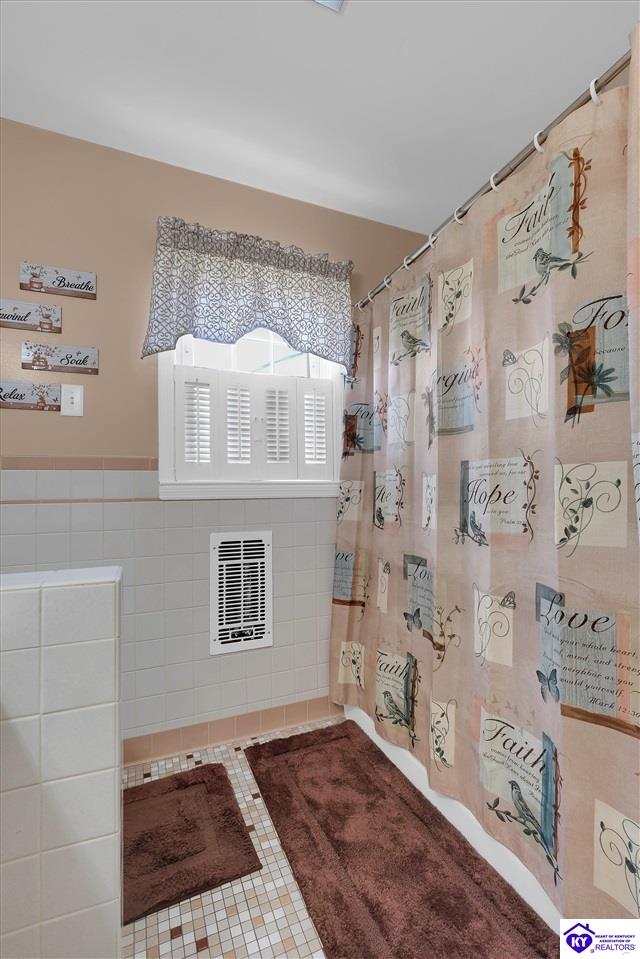 10382 Main Street Property Photo 36