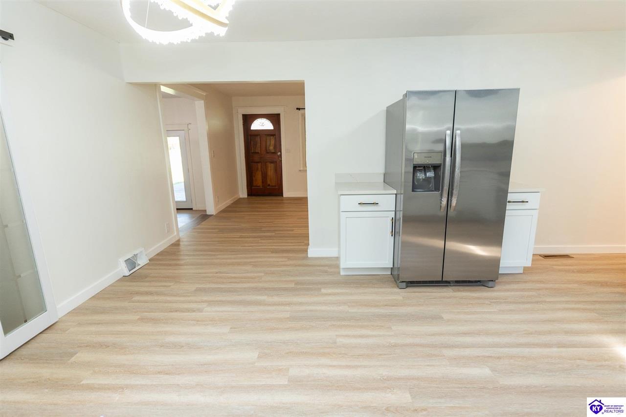363 S Deepwood Drive Property Photo 14
