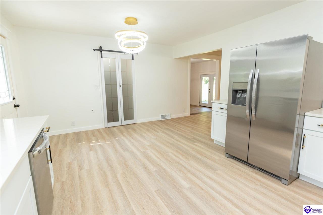 363 S Deepwood Drive Property Photo 15