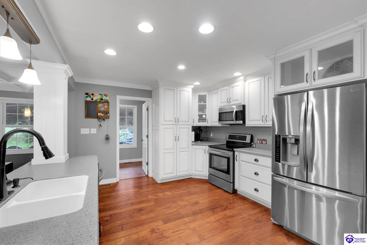 304 Serena Circle Property Photo 17