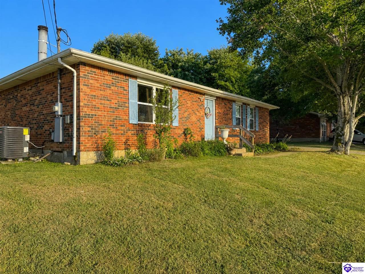 102 Heather Court Property Photo 5