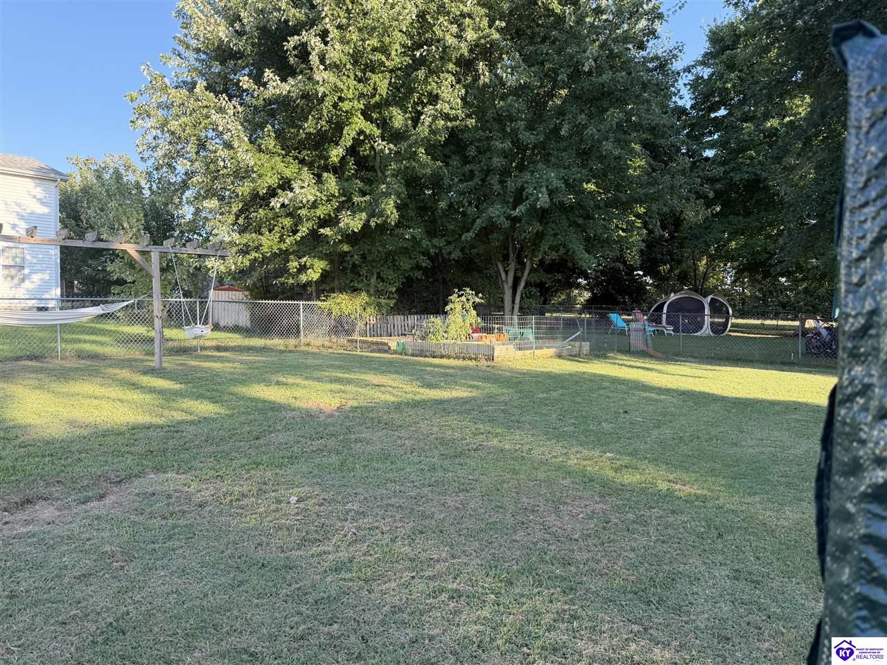 102 Heather Court Property Photo 30