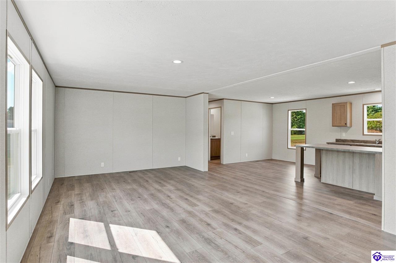 110 Mcdonald Drive Property Photo 10