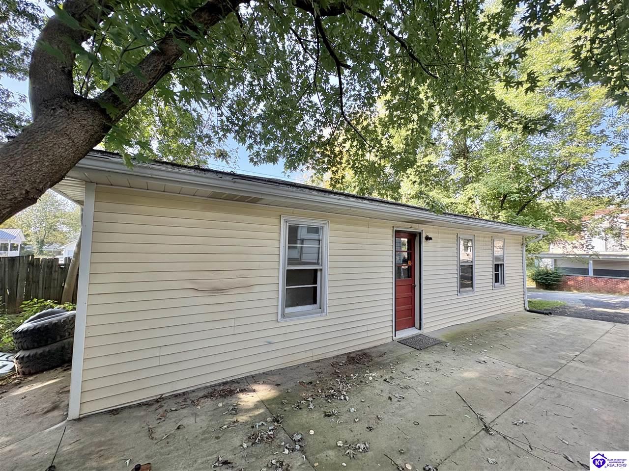 106 Coakley Street Property Photo 3