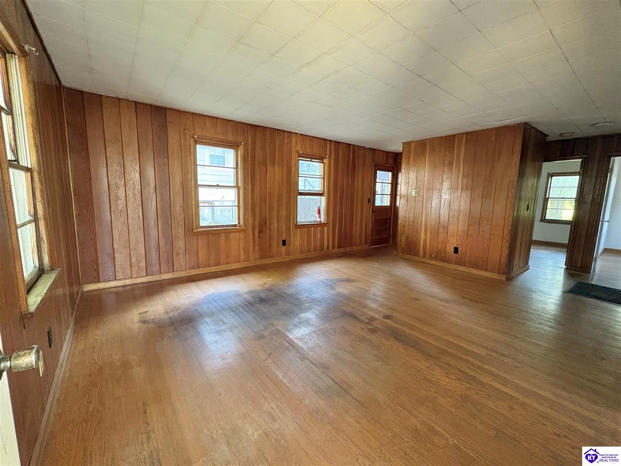 106 Coakley Street Property Photo 6