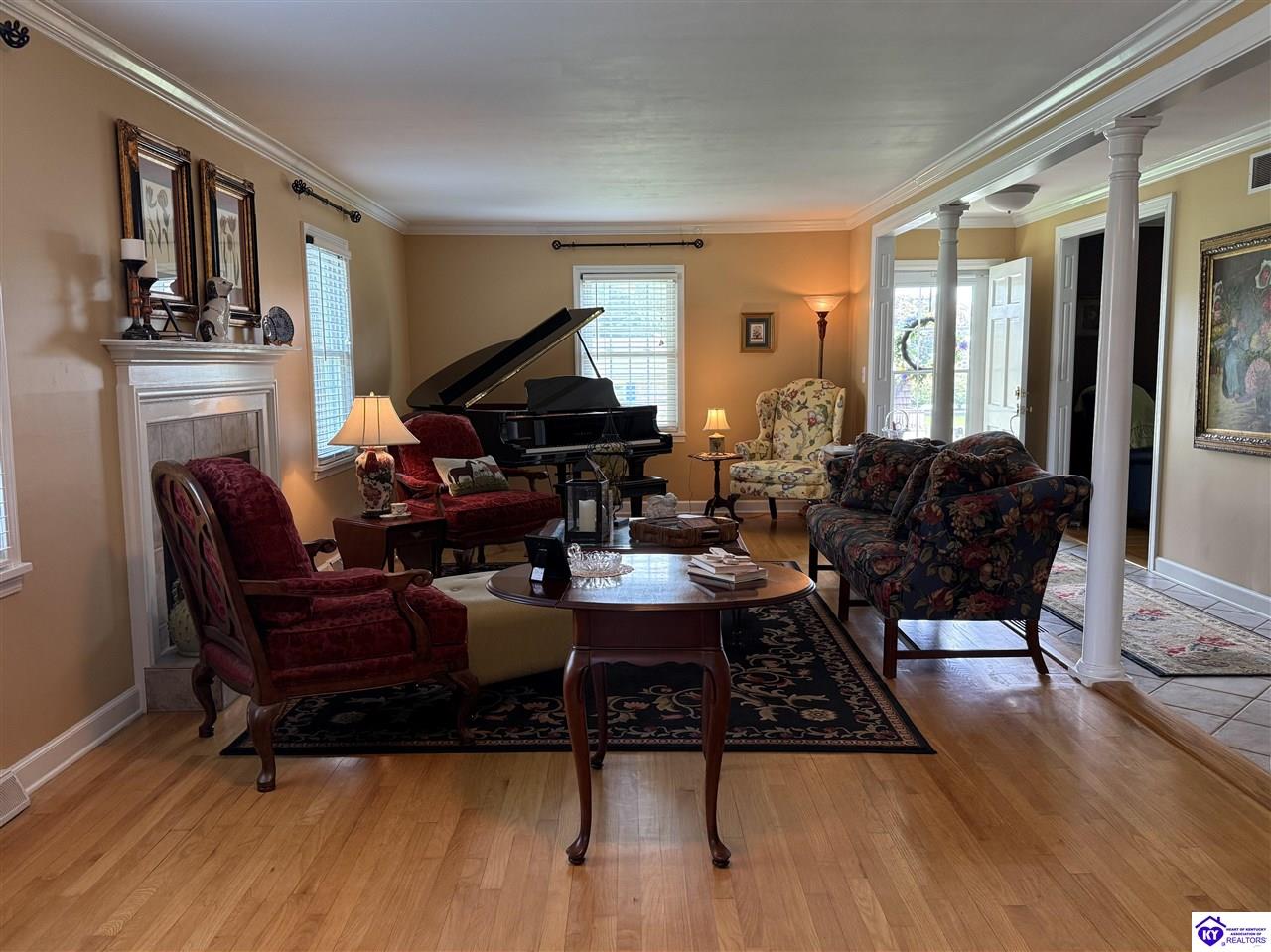 401 The Byeway Property Photo 13
