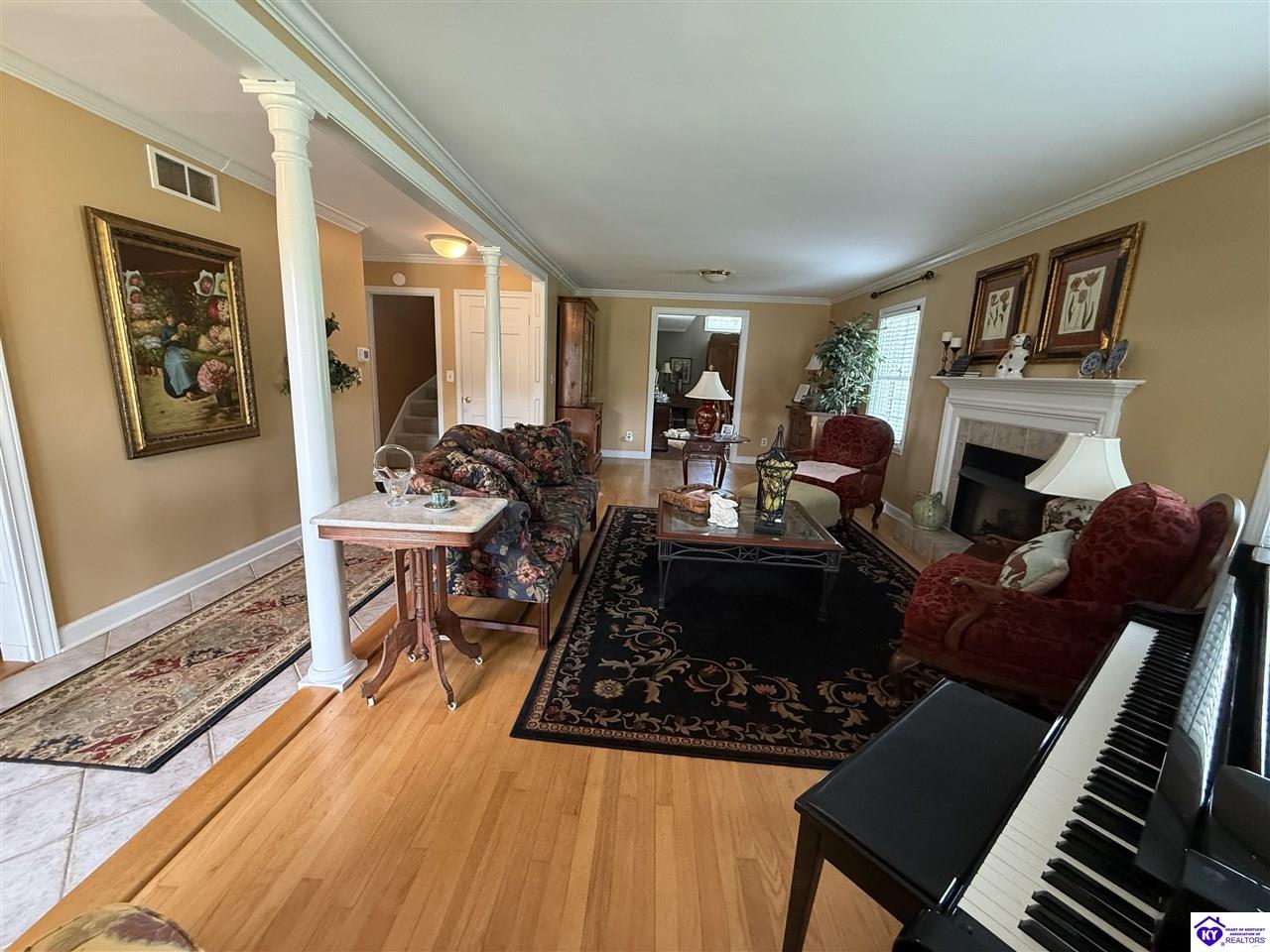 401 The Byeway Property Photo 14