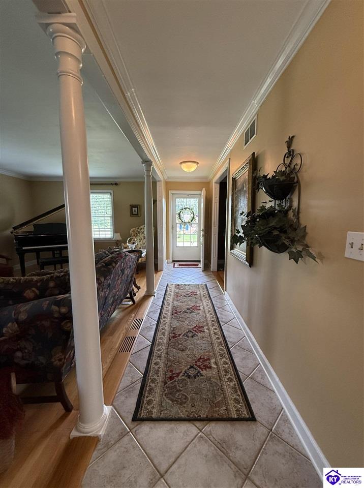 401 The Byeway Property Photo 16