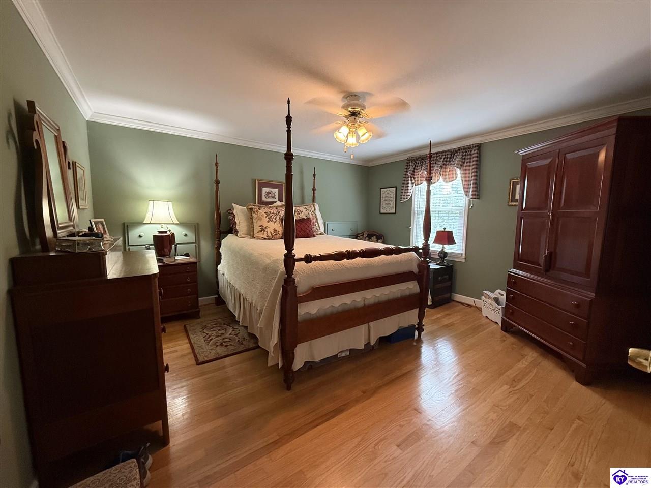 401 The Byeway Property Photo 42