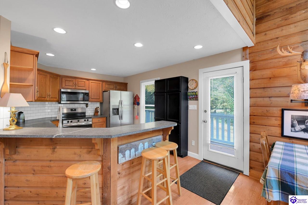 651 Lochober Road Property Photo 10