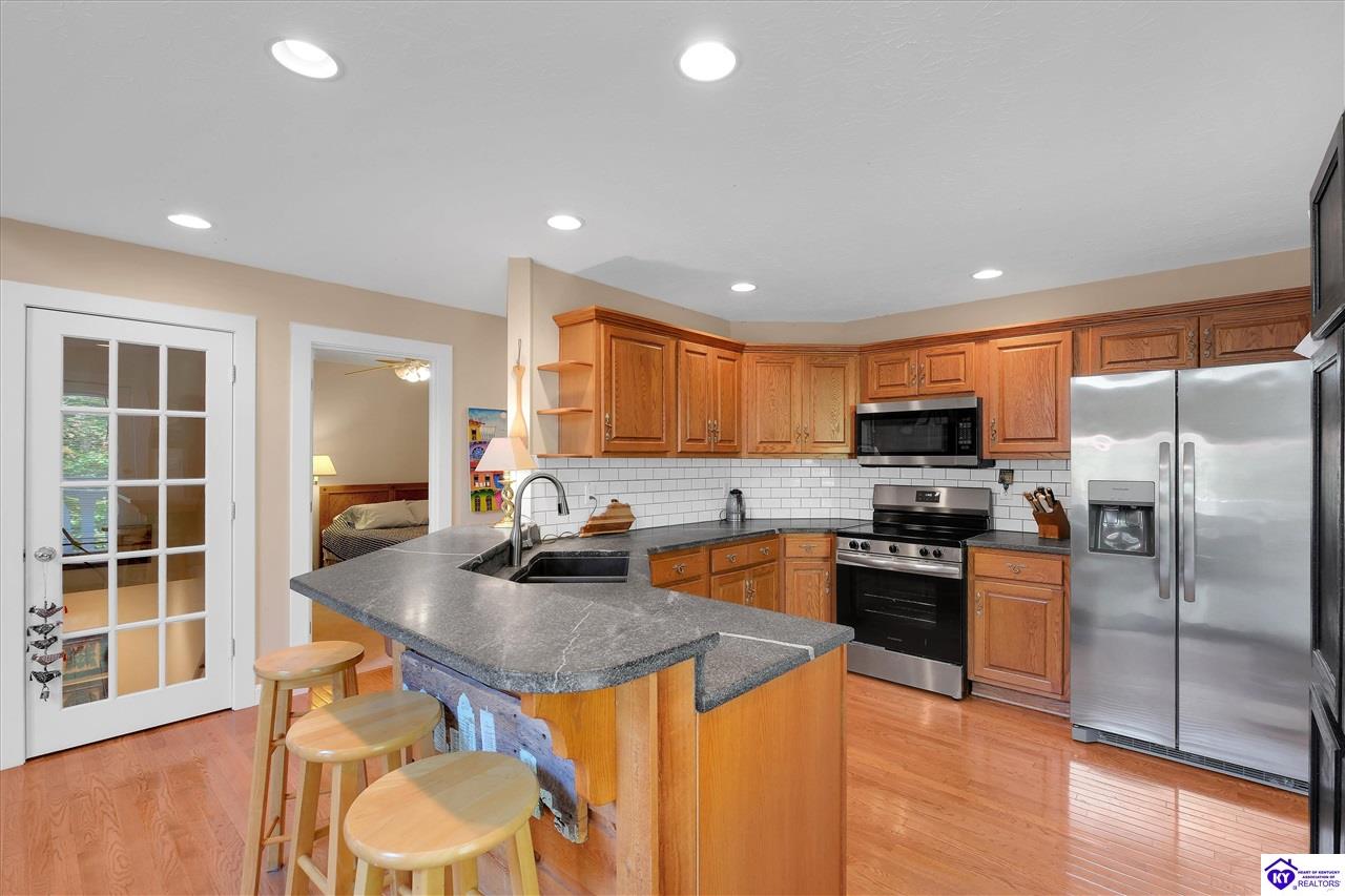 651 Lochober Road Property Photo 12