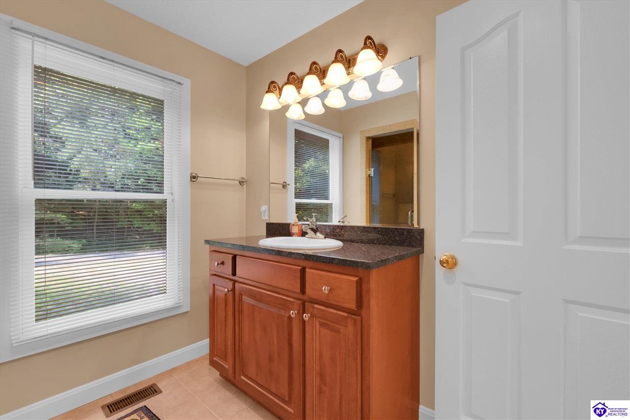 651 Lochober Road Property Photo 28