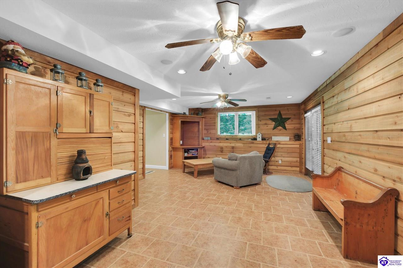651 Lochober Road Property Photo 31