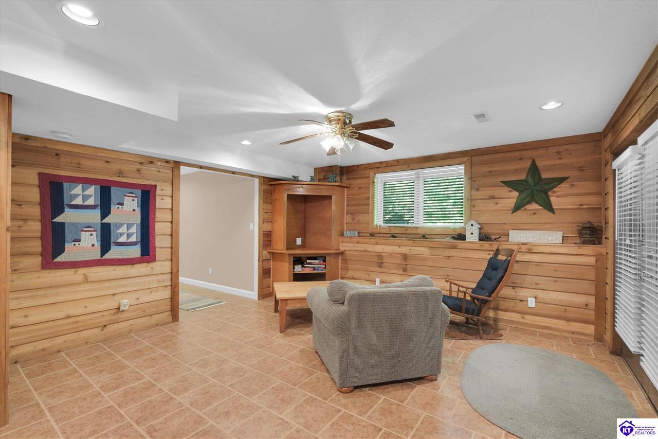 651 Lochober Road Property Photo 32