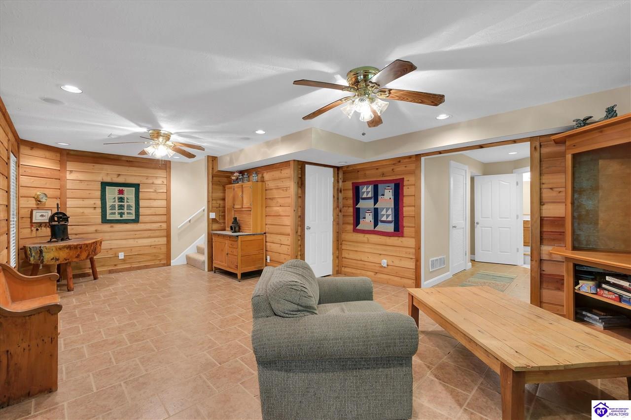 651 Lochober Road Property Photo 33