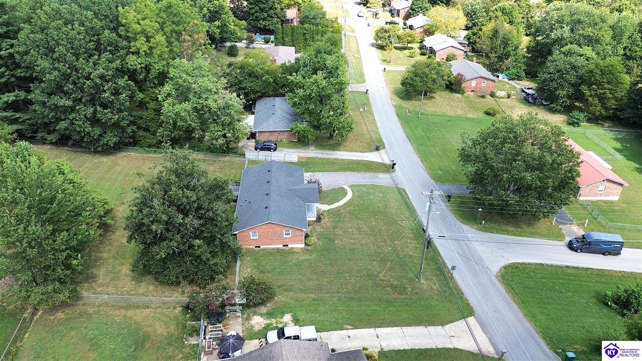 304 Linda Lane Property Photo 10