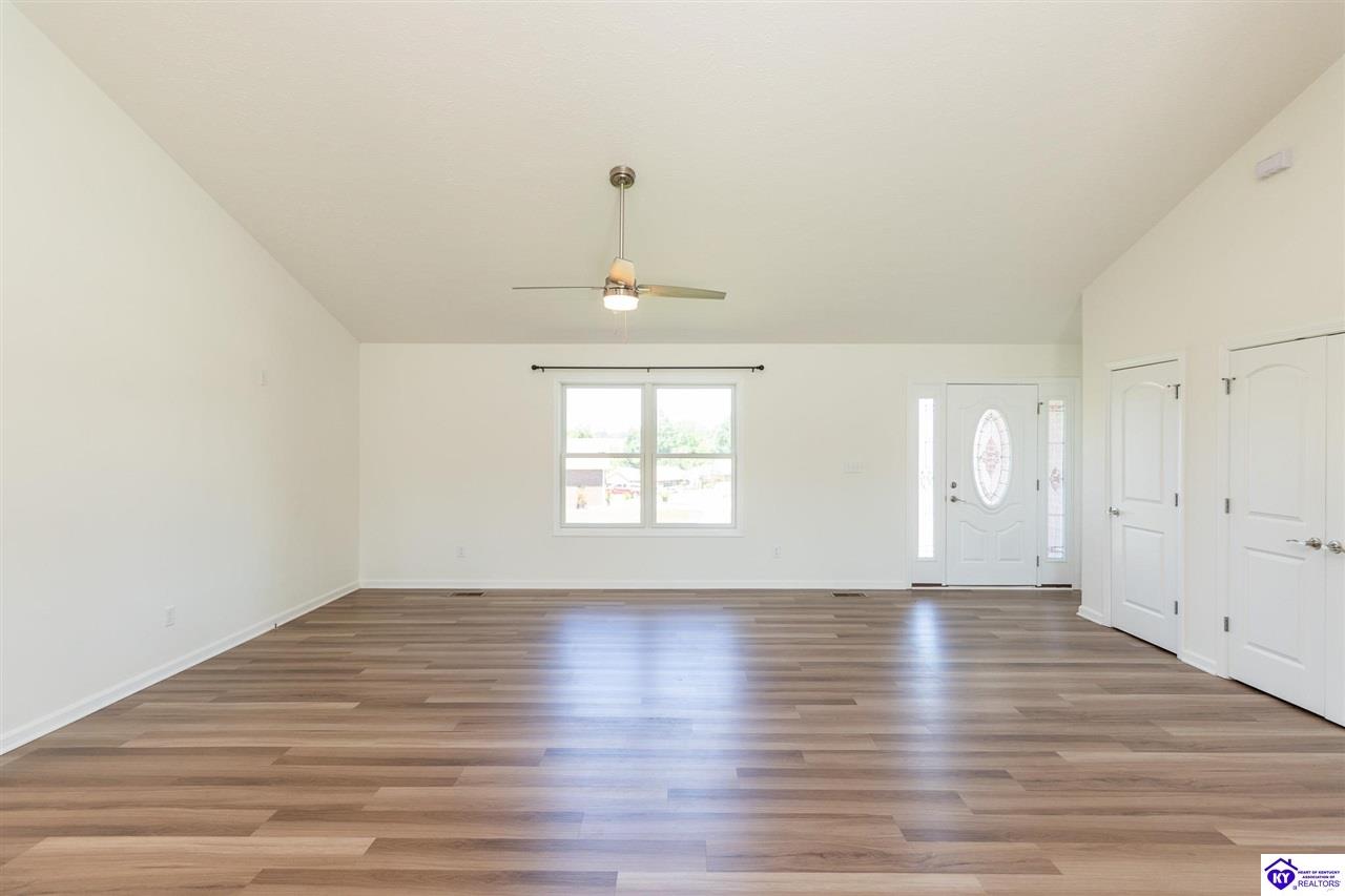 806 Abbeywood Road Property Photo 4