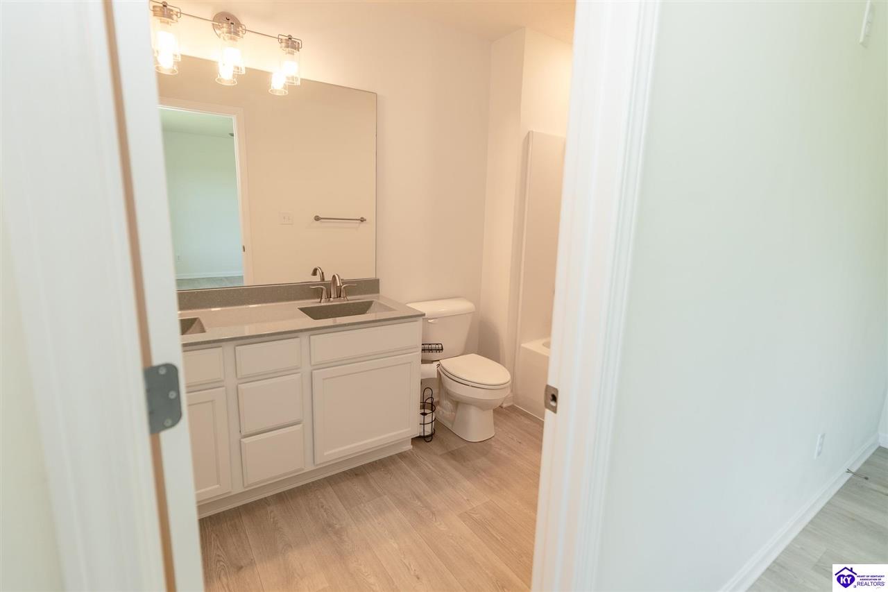 806 Abbeywood Road Property Photo 20