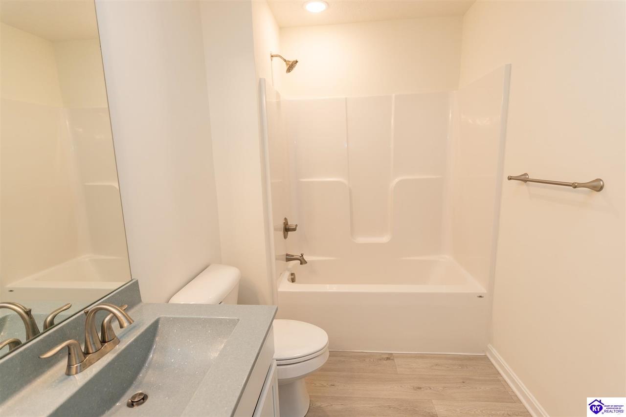 806 Abbeywood Road Property Photo 22