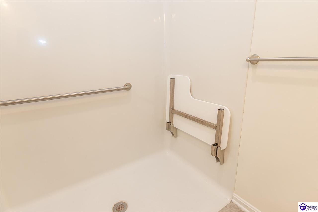 806 Abbeywood Road Property Photo 27