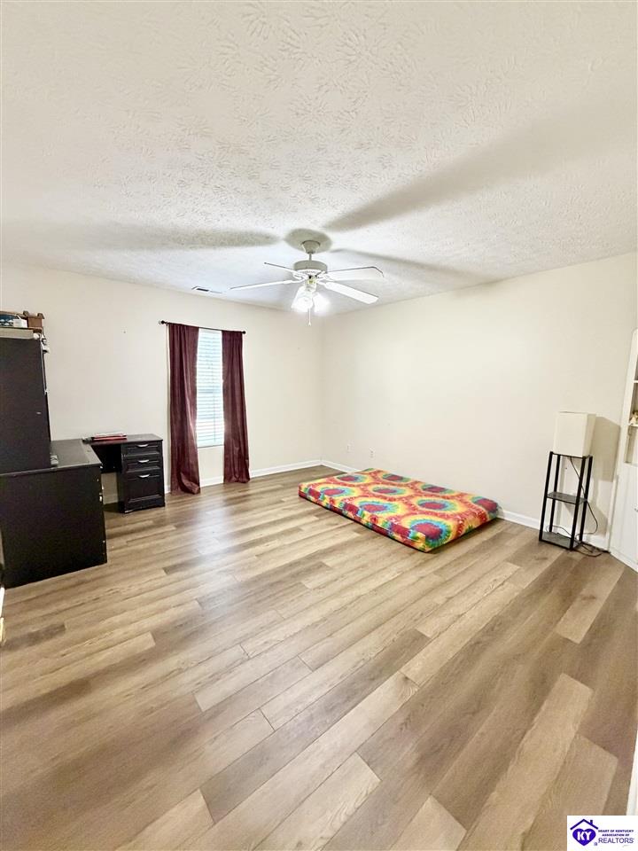 111 Clover Court Property Photo 8